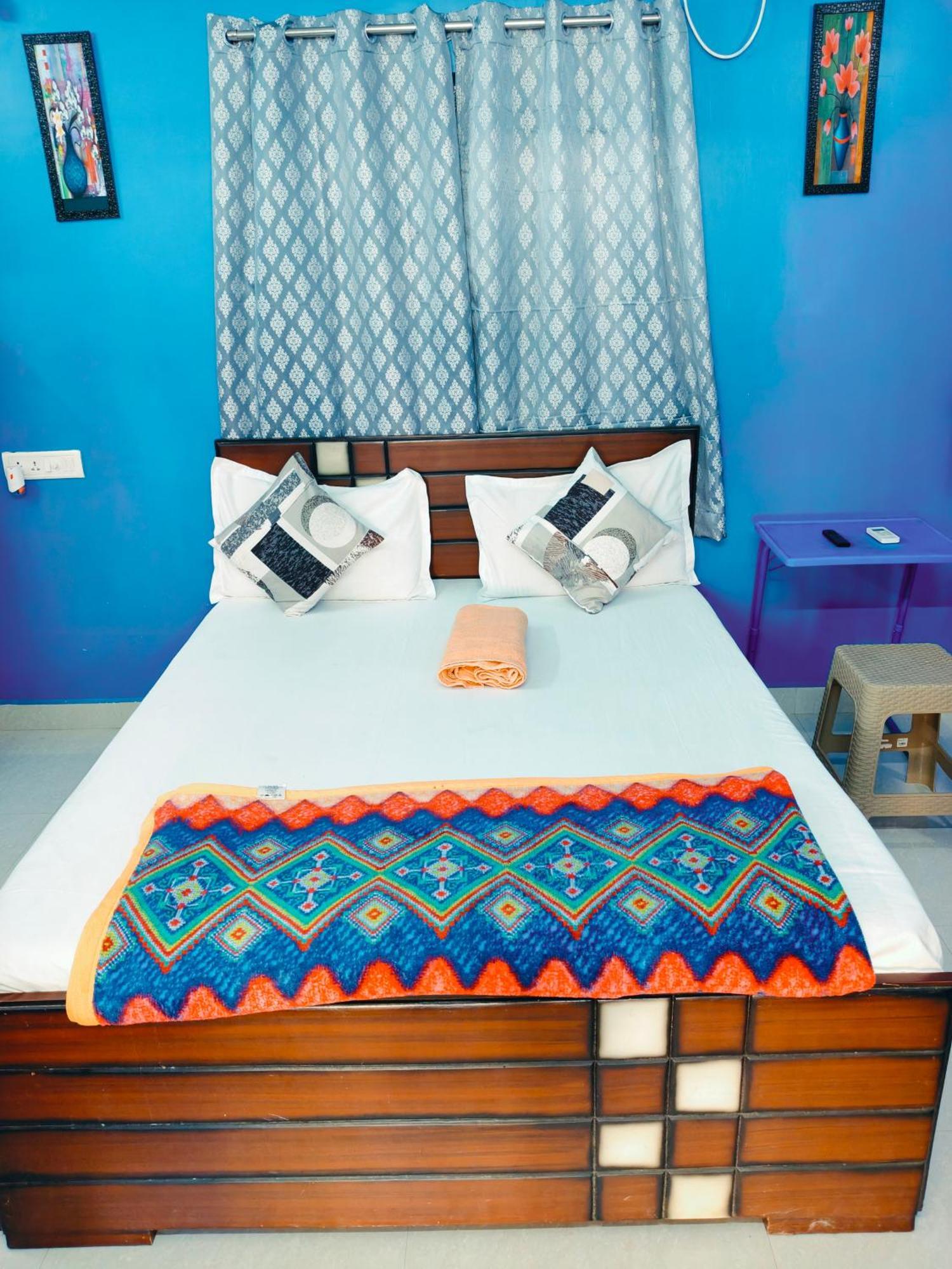With Private Entrance, Behind Dlf And Near L&t, Rmz It Park And Close To Srmc & Miot Hospital Chennai