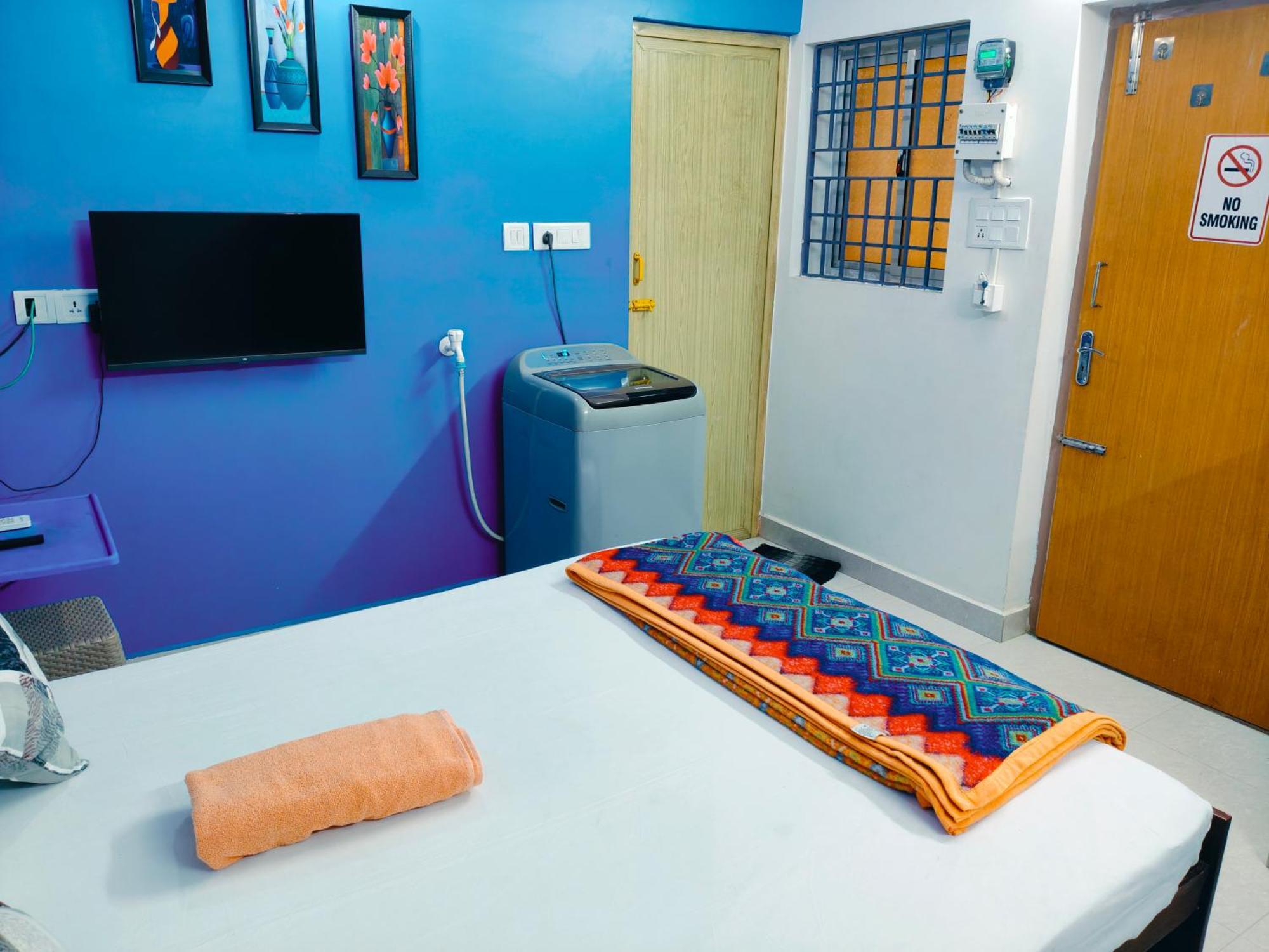 With Private Entrance, Behind Dlf And Near L&t, Rmz It Park And Close To Srmc & Miot Hospital Apartment Chennai