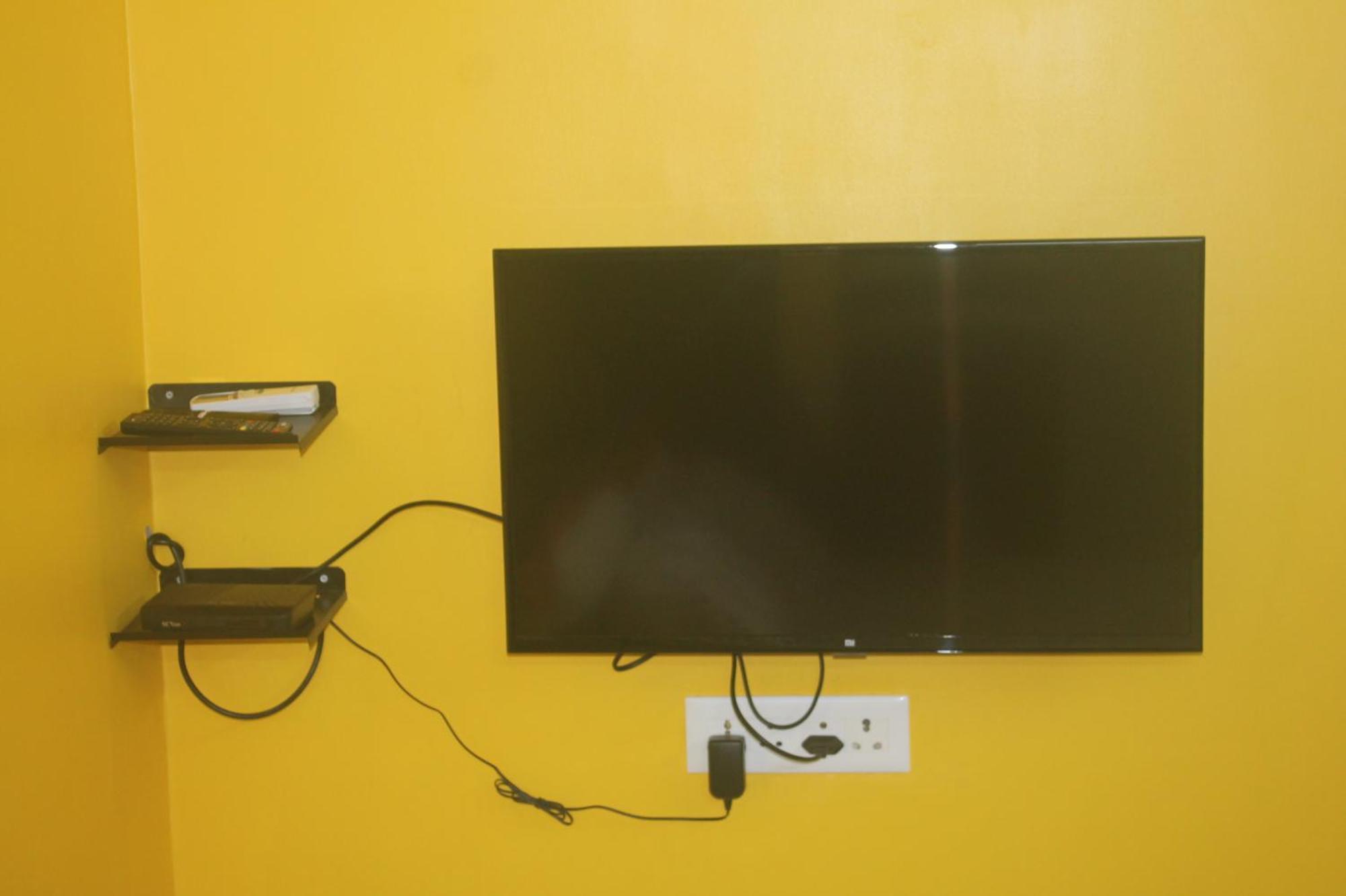 Apartment With Private Entrance, Behind Dlf And Near L&t, Rmz It Park And Close To Srmc & Miot Hospital